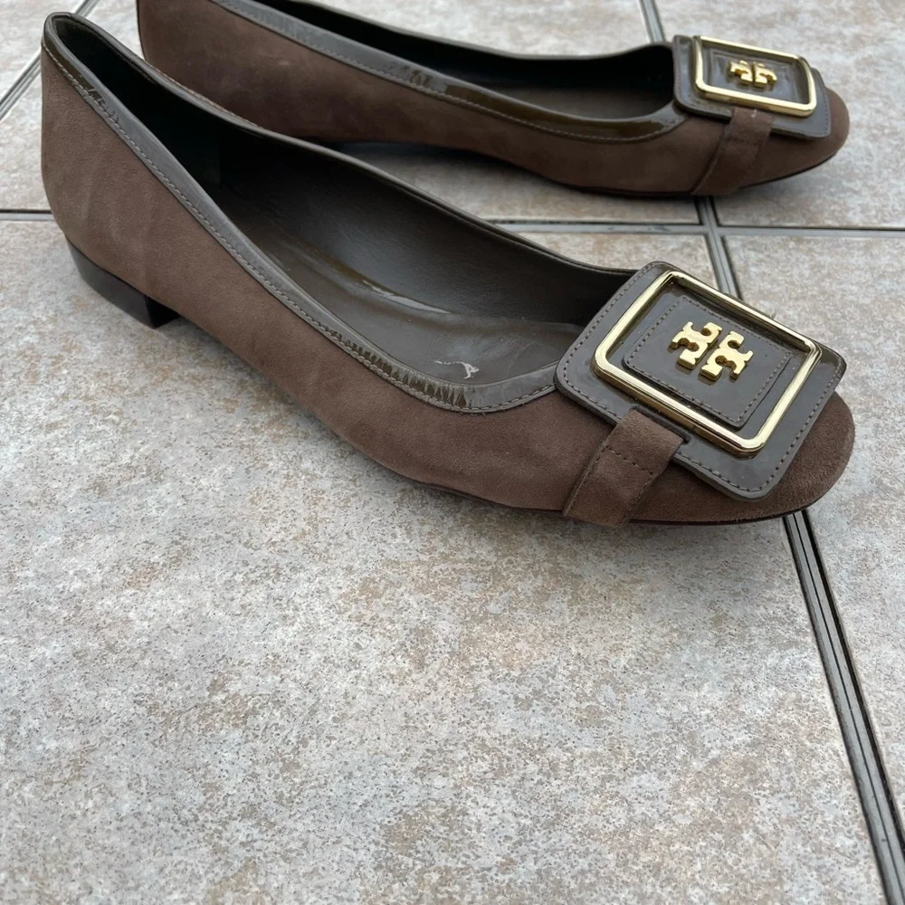 TORY BURCH Julian Mocha Suede Ballet Flats